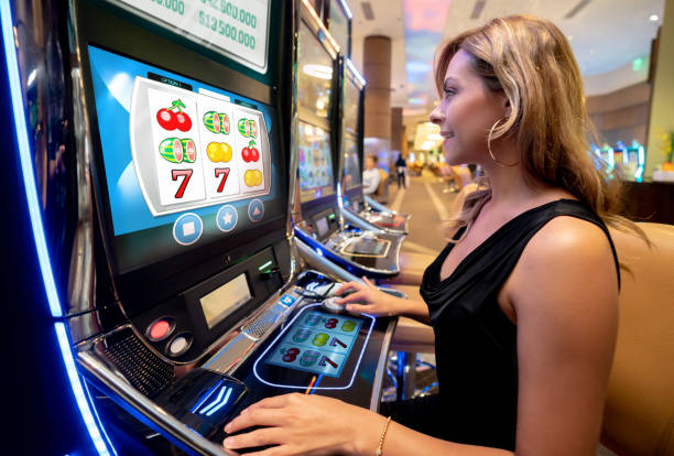 Mobile phone showing Starlight Princess stake selector and spin controls on wbtoto168